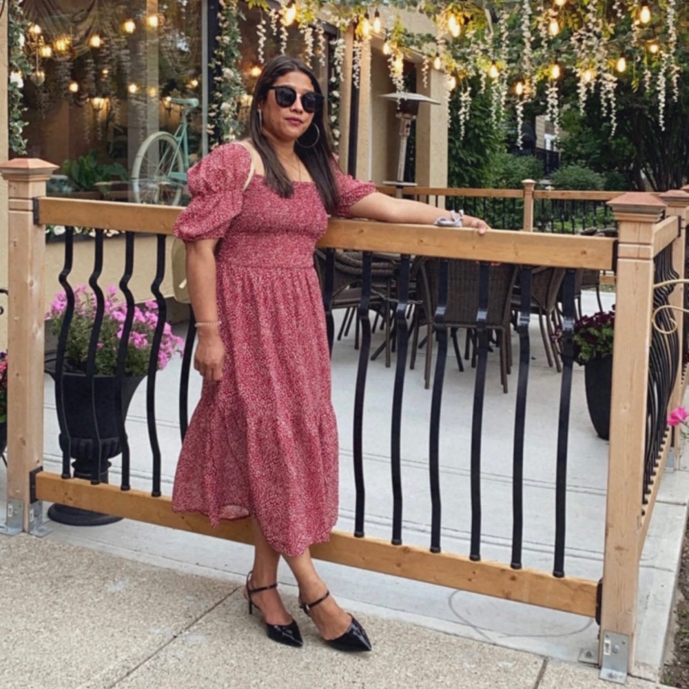 Suzy Shier Red Midi Dress with Puff Sleeves